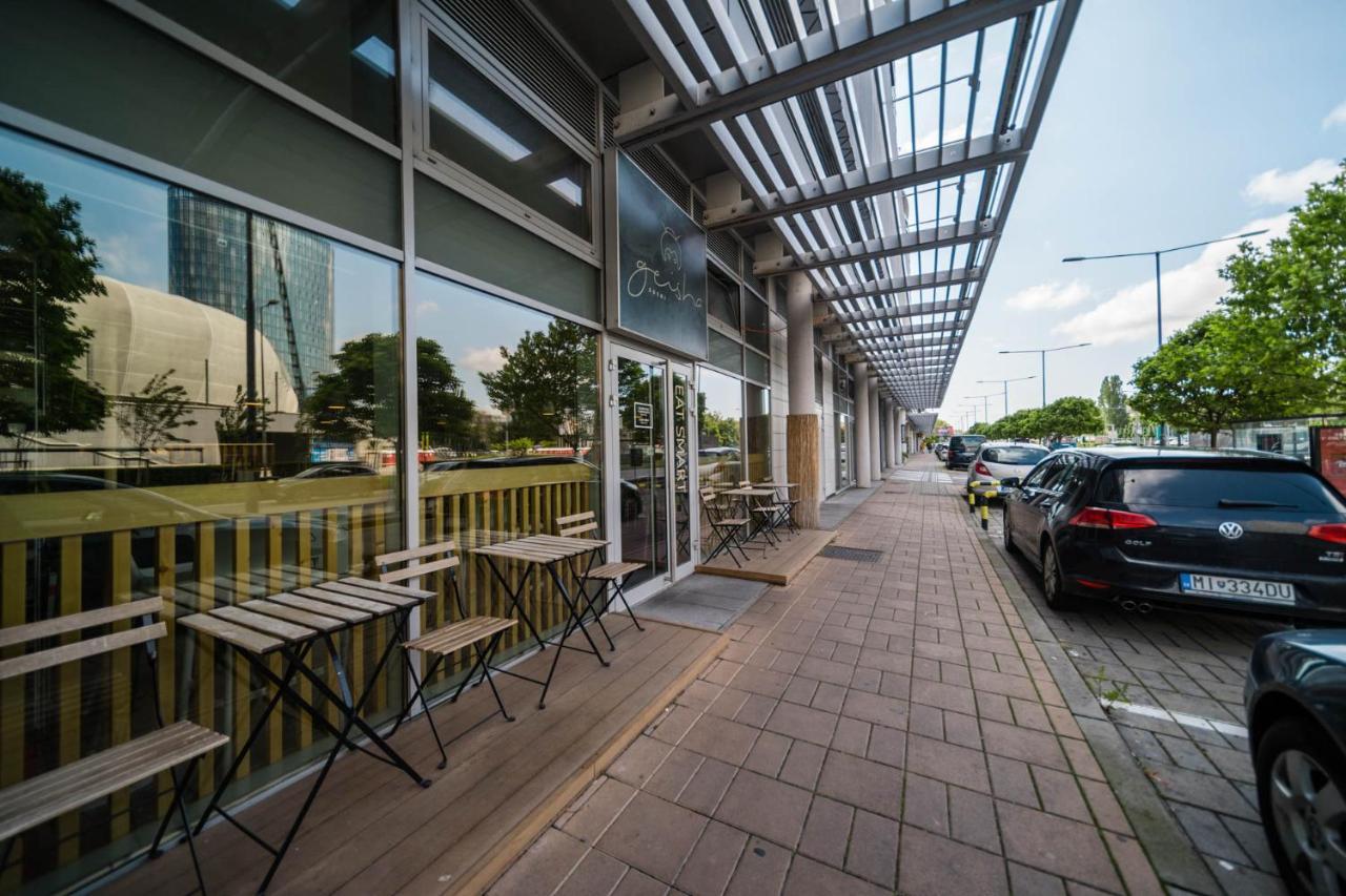 Comfy Condo On The 20Th Floor & Free Parking Bratislava Exterior photo